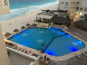 Cancun Plaza Condo Apartment